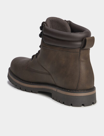 Bottines &agrave; bout rond lacets marron homme