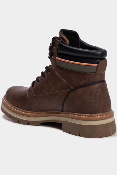 Boots &agrave; lacets avec semelle crant&eacute;e marron homme