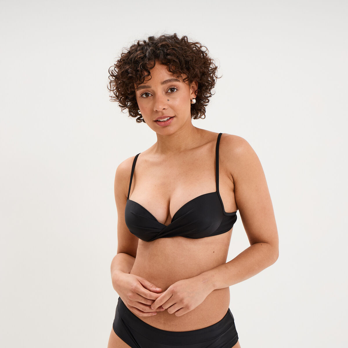 Haut de maillot de bain push up armatur&eacute; noir femme