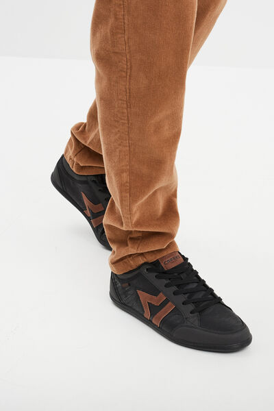 Tennis basses &agrave; lacets noir homme