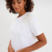 T-shirt &eacute;paules d&eacute;tails perles blanc femme