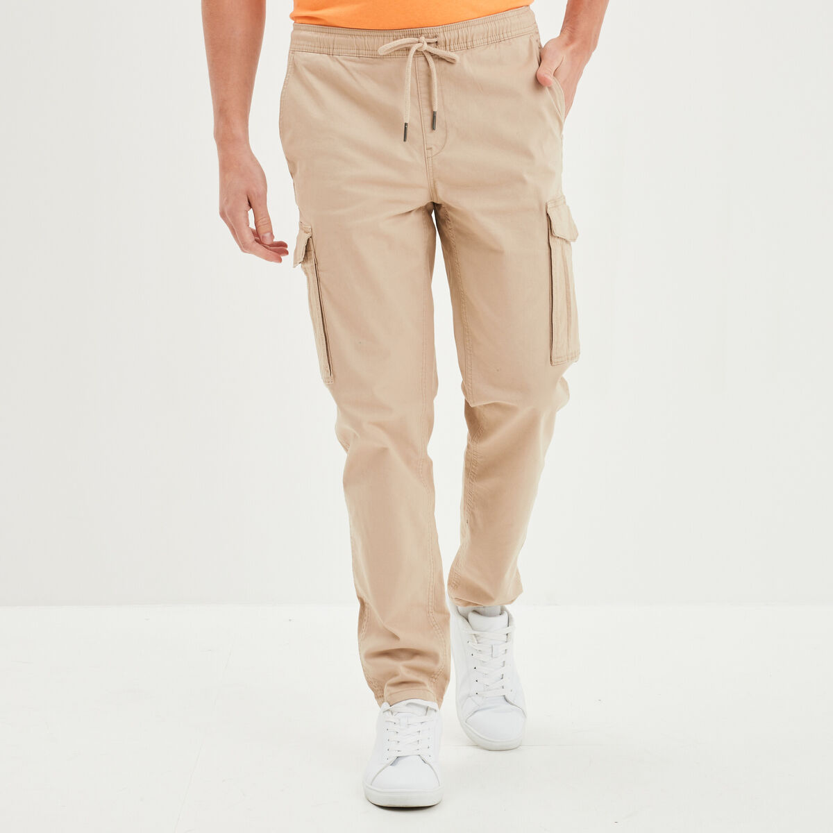 Pantalon cargo taille &eacute;lastiqu&eacute;e beige homme