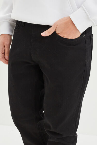 Jeans straight avec 5 poches denim noir homme