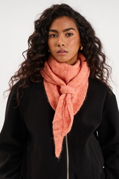 &Eacute;charpe triangulaire en maille douce rose corail femme