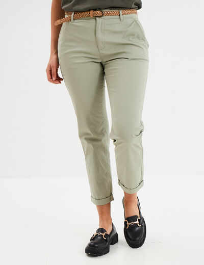 Pantalon chino 7/8&egrave;me ceinture tress&eacute;e vert kaki femme
