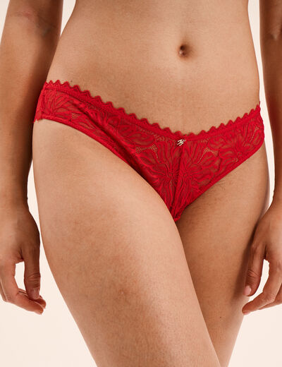 Tanga en dentelle avec bord festonn&eacute; rouge femme