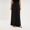 Pantalon large fluide effet satin&eacute; noir femme