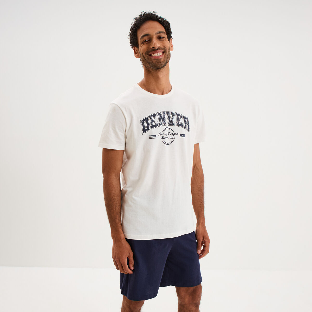 Ensemble pyjama t-shirt et short blanc homme