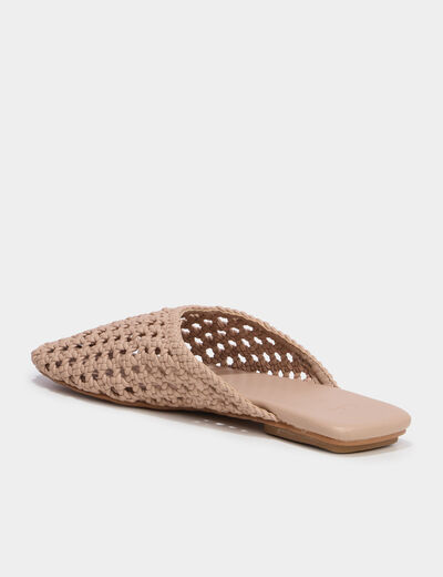 Mules plates carr&eacute;es effet tress&eacute; creme femme