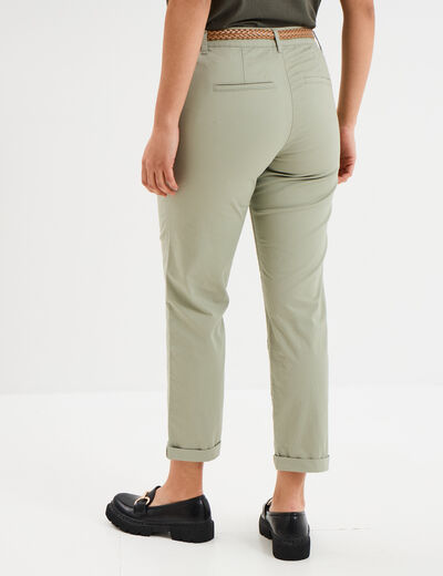 Pantalon chino 7/8&egrave;me ceinture tress&eacute;e vert kaki femme