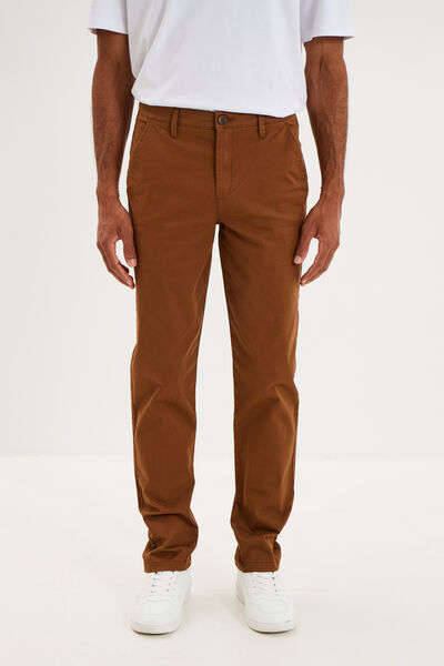Pantalon chino droit stretch camel homme