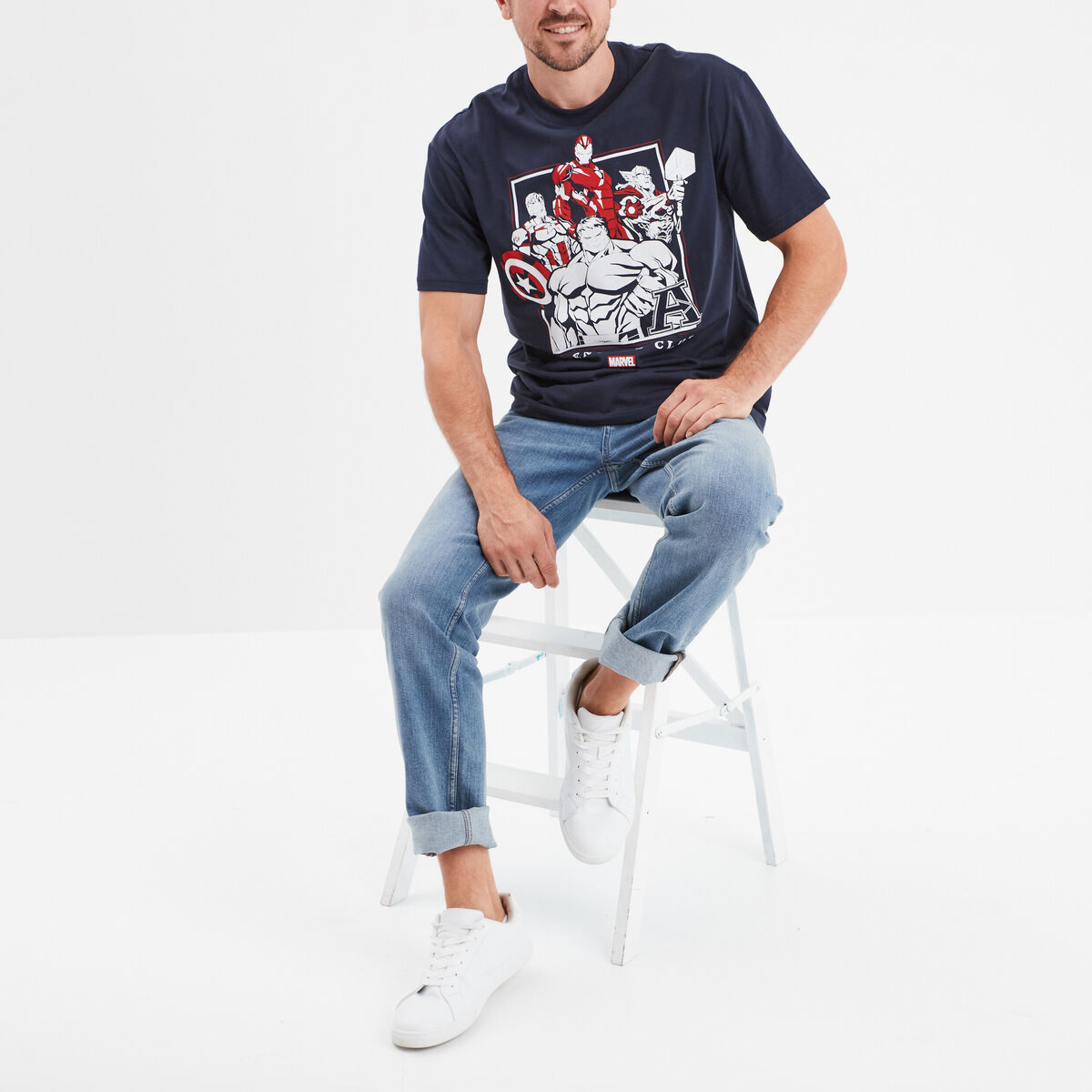 T-shirt manches courtes coton Avengers bleu marine homme