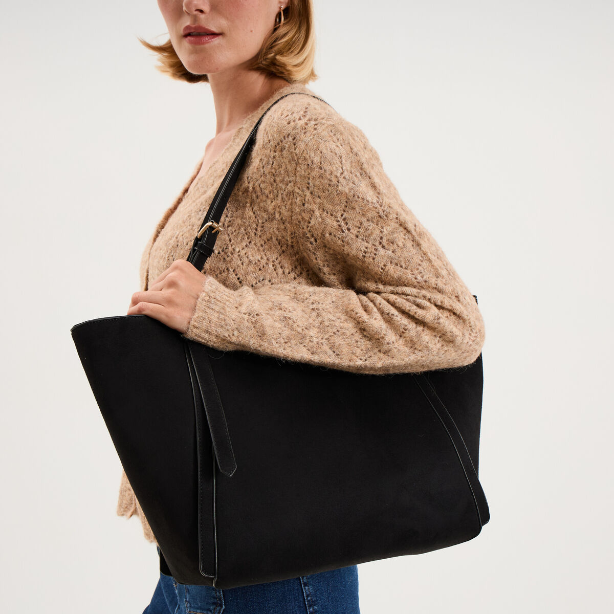 Sac cabas grand format zipp&eacute; noir femme