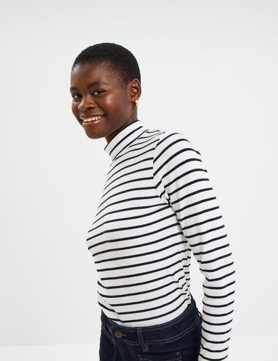 T-shirt ajust&eacute; col montant ecru femme