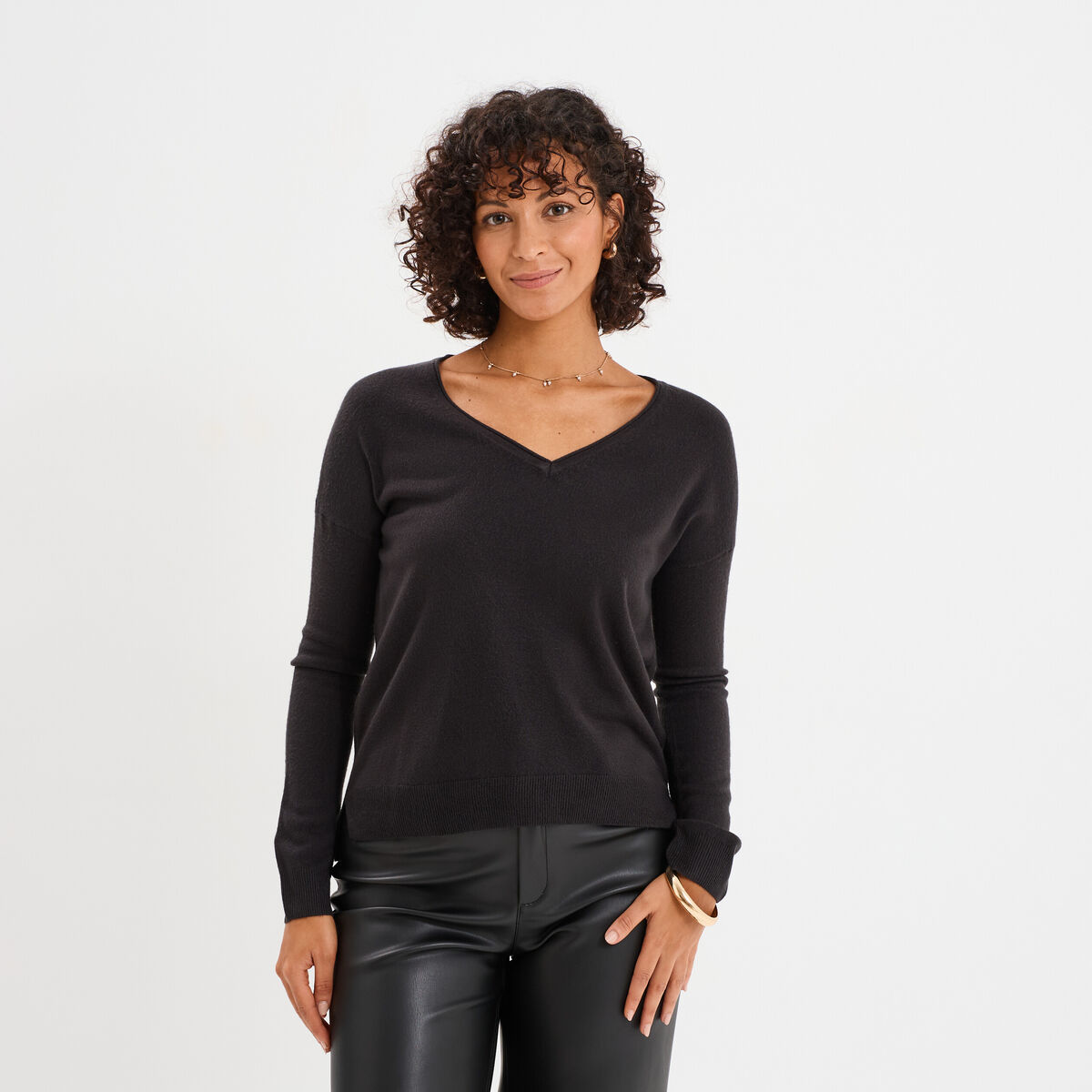Pull col en V manches longues noir femme