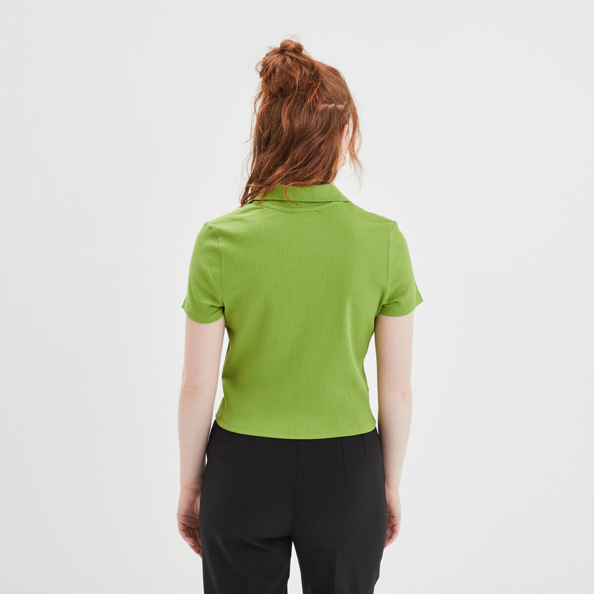 T-shirt court côtelé col polo coton vert femme