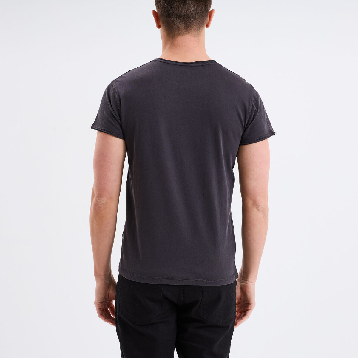 T-shirt manches courtes coton d&eacute;lav&eacute; gris fonc&eacute; homme