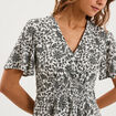 Robe courte col en V taille smock&eacute;e ecru femme