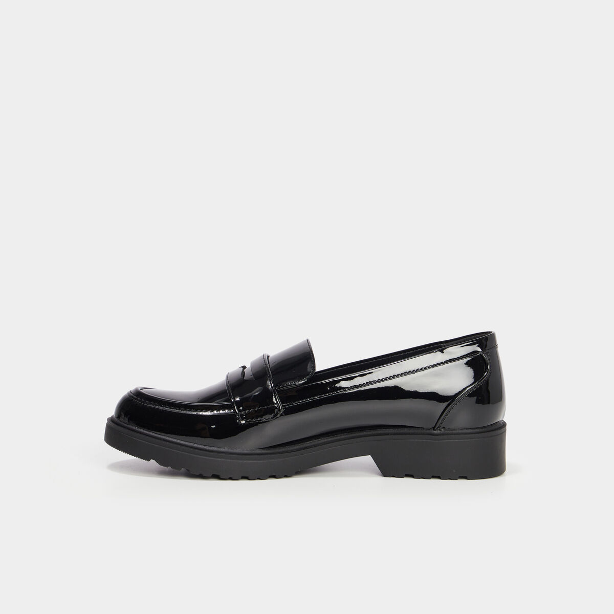 Mocassins vernis semelle crant&eacute;e Liberto noir femme