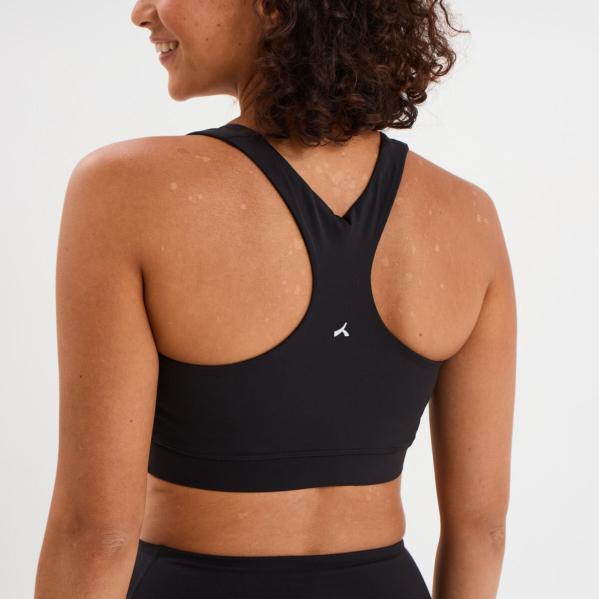 Brassi&egrave;re de sport dos nageur noir femme