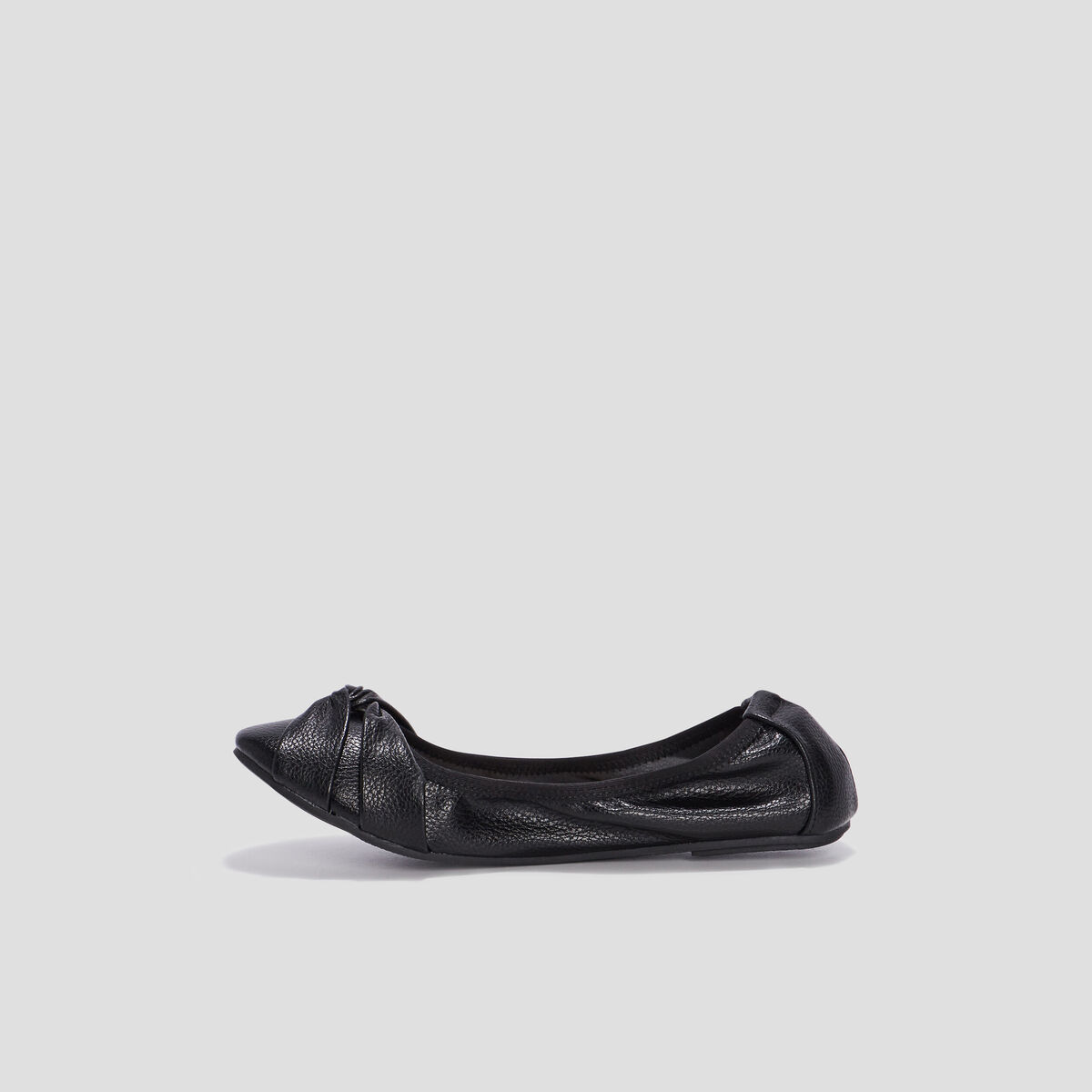 Ballerines d&eacute;tail effet nou&eacute; noir femme