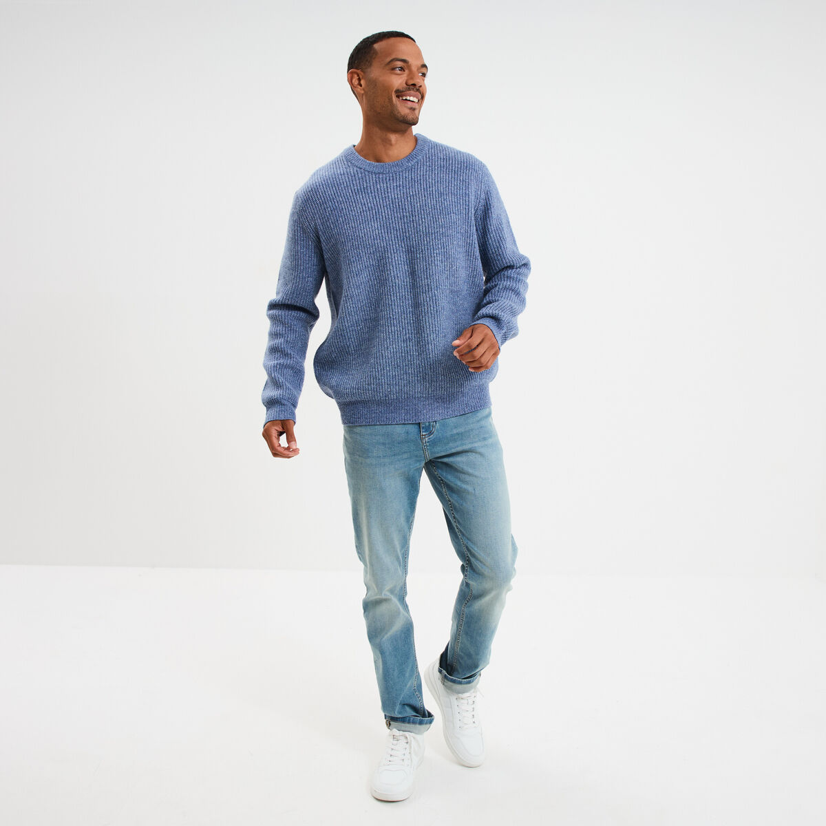 Pull col rond &agrave; manches longues bleu fonc&eacute; homme