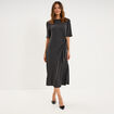 Robe longue gaufr&eacute;e noeud c&ocirc;t&eacute; gris fonc&eacute; femme