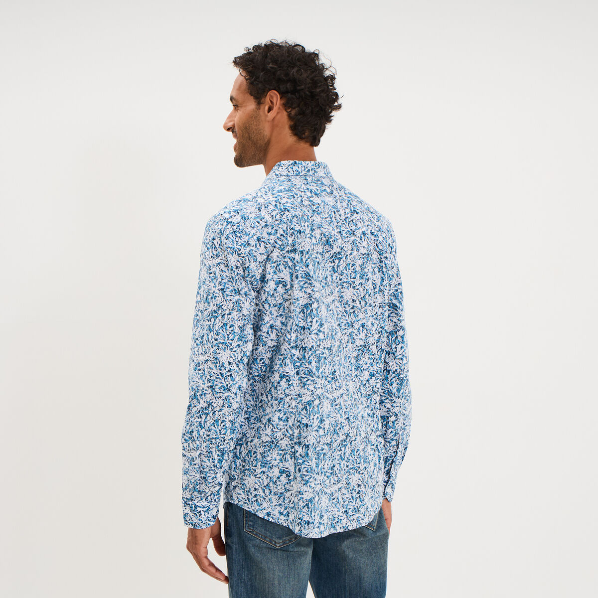 Chemise ajust&eacute;e manches longues bleu homme