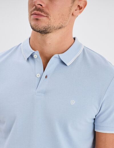 Polo manches courtes bords contrastés bleu clair homme