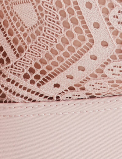 Soutien-gorge triangle en dentelle rose poudrée femme