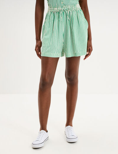 Short large taille &eacute;lastiqu&eacute;e vert femme