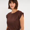 T-shirt fronc&eacute; gaufr&eacute; manches courtes marron fonc&eacute; femme