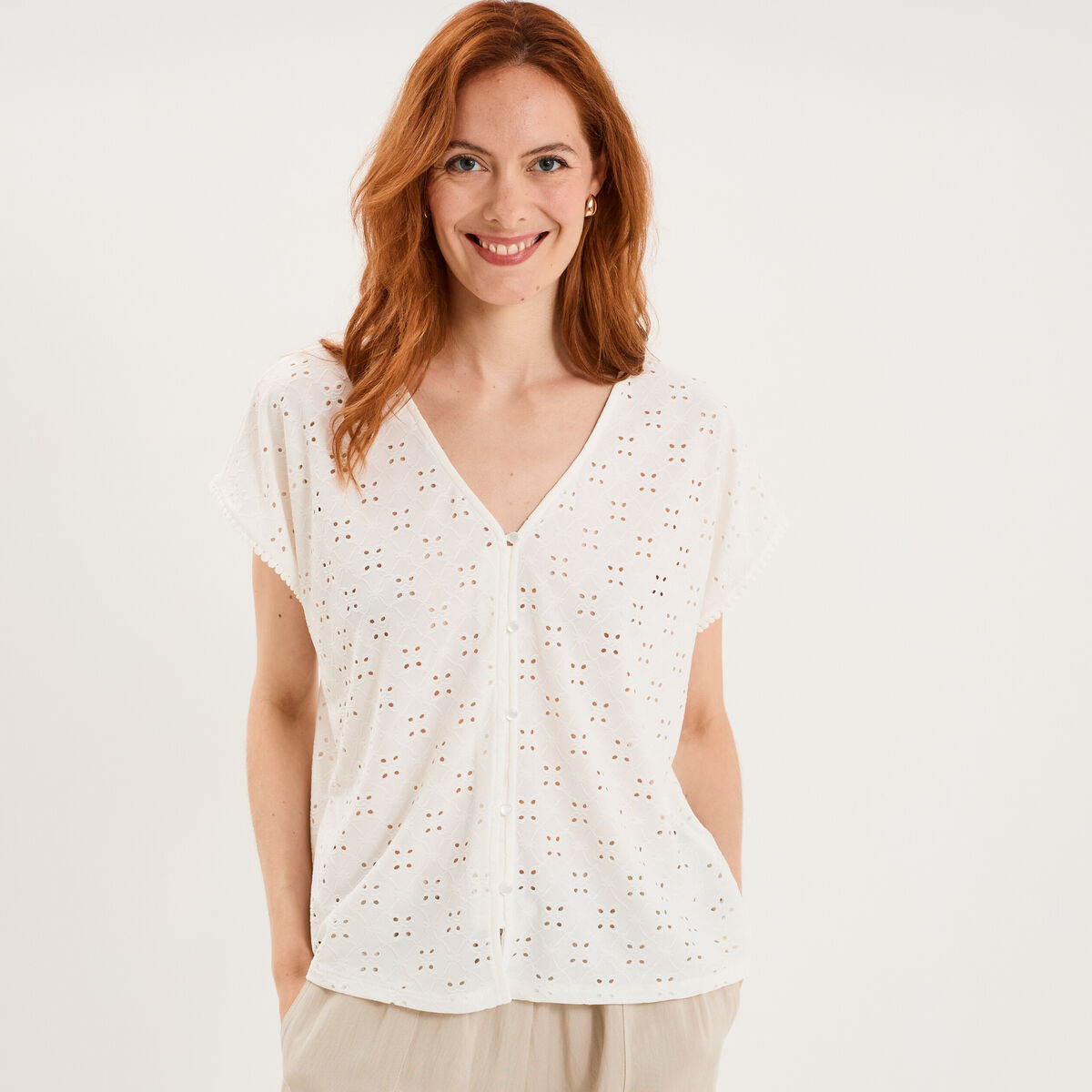 T-shirt dentelle avec boutons blanc femme