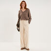Pull col en V manches longues taupe femme