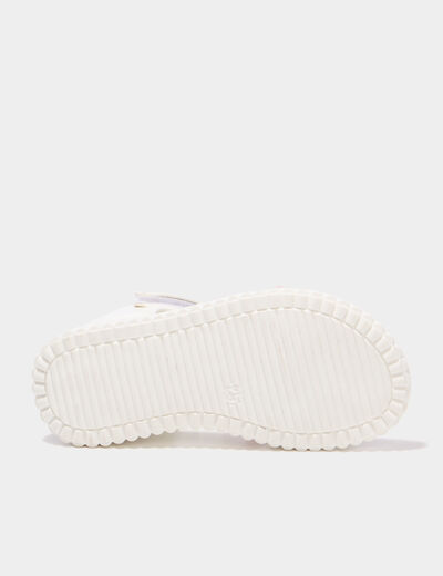 Sandales brides crois&eacute;es semelle souple blanc fille
