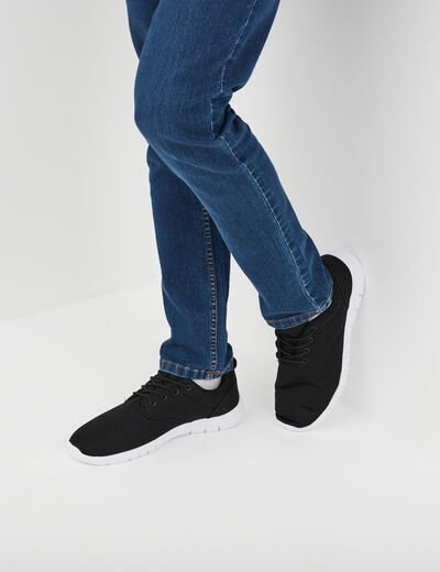 Baskets plates running crant&eacute;es noir homme