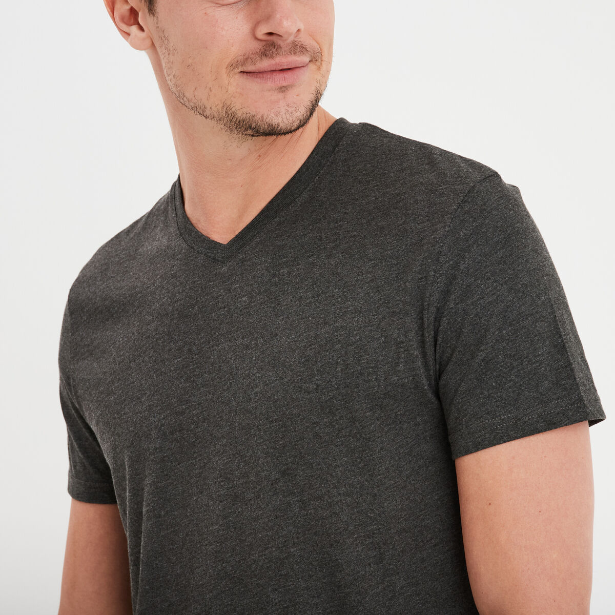 T-shirt droit col V gris foncé homme