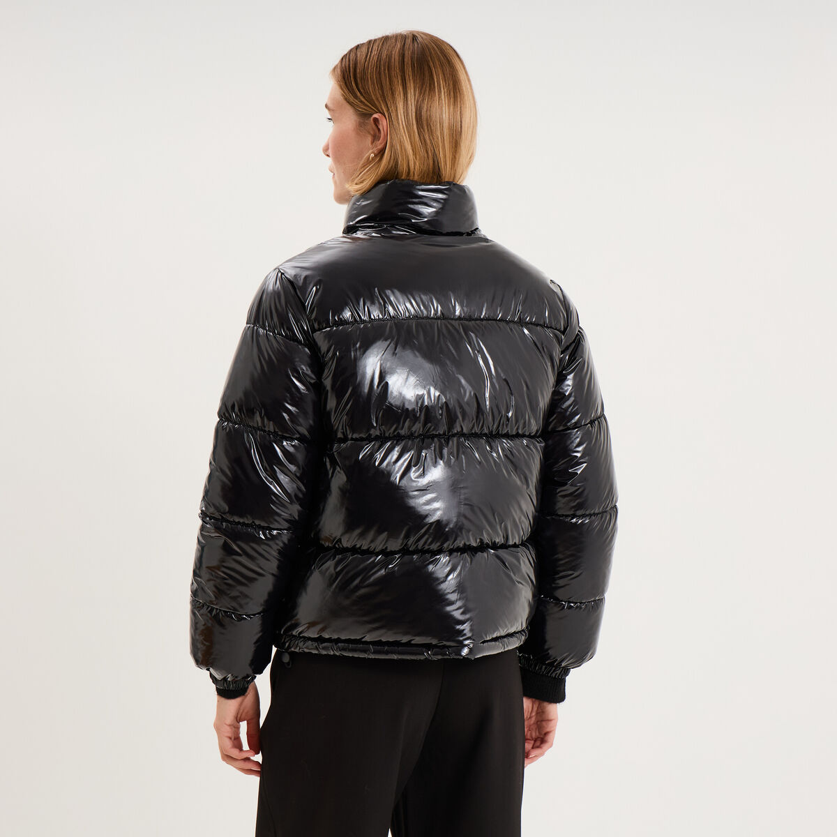 Doudoune courte oversize col montant noir femme