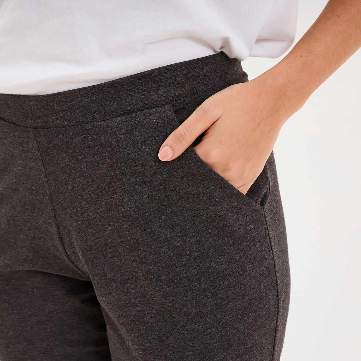 Pantalon de pyjama ajust&eacute; gris fonc&eacute; femme