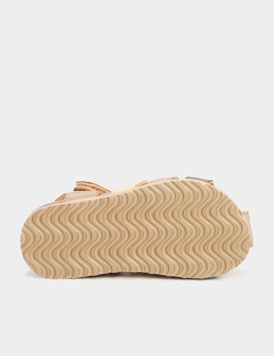 Sandales bout ferm&eacute; avec scratchs marron clair gar&ccedil;on