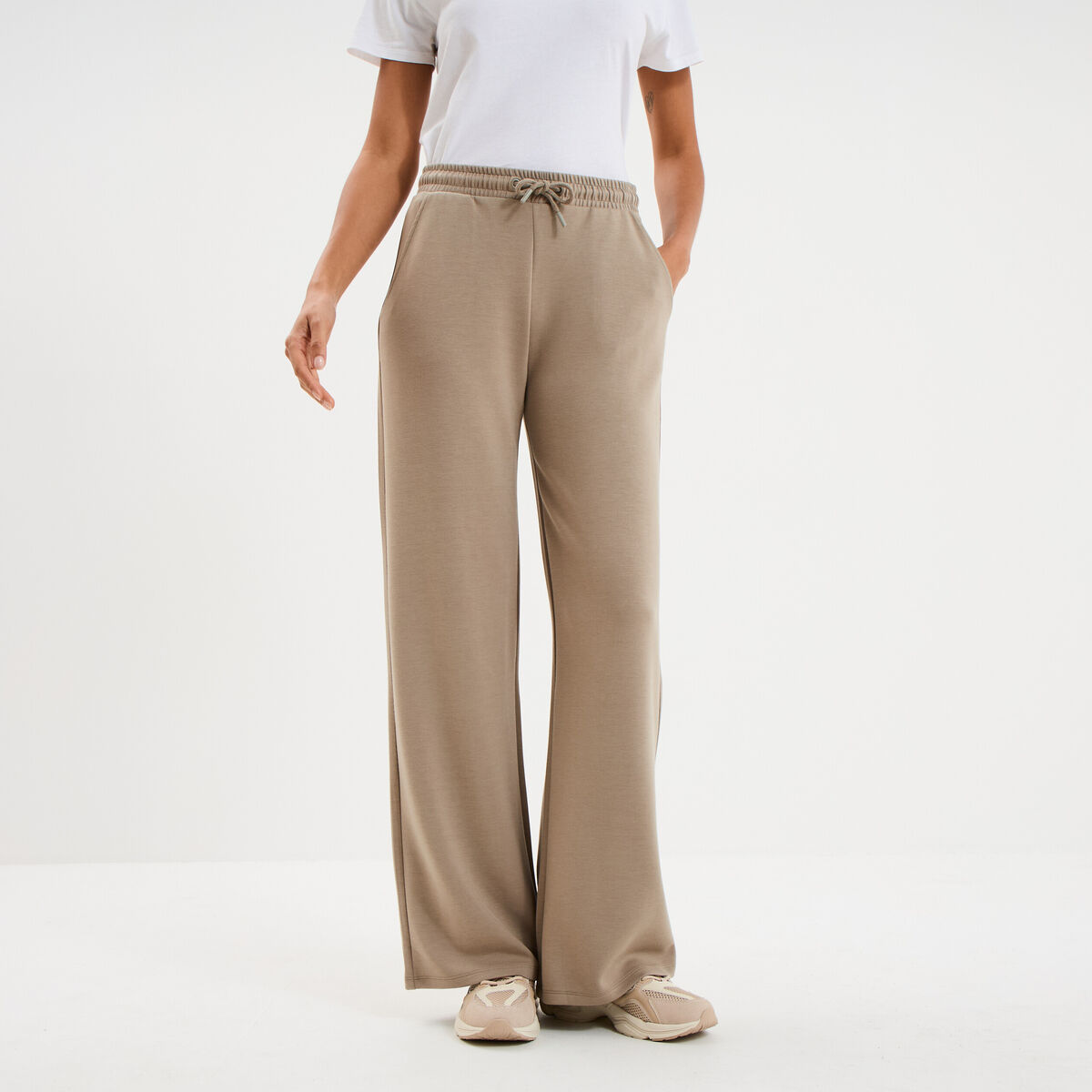 Pantalon de jogging large &eacute;lastiqu&eacute; taupe femme