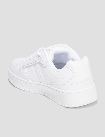 Baskets &agrave; lacets avec bout rond blanc gar&ccedil;on
