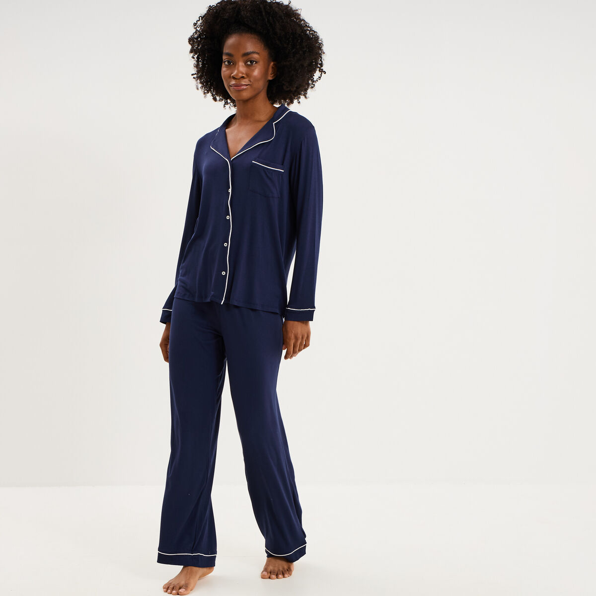 Ensemble pyjama pantalon et chemise bleu marine femme