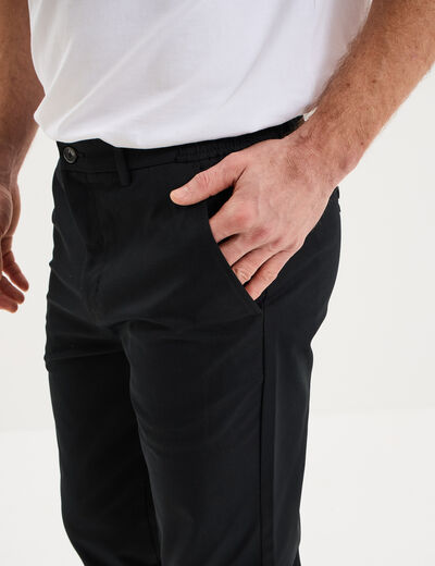 Pantalon chino droit extensible noir homme
