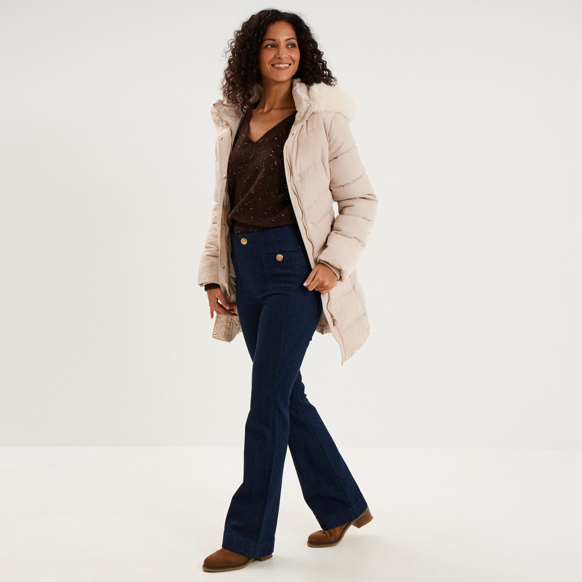 Pull droit &agrave; sequins et col en V marron fonc&eacute; femme