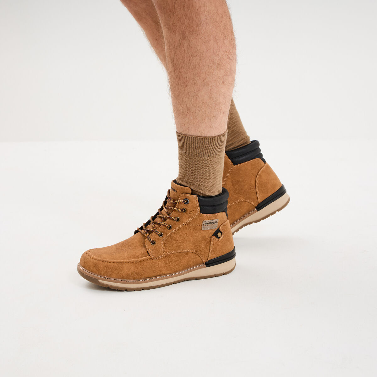 Bottines avec lacets marron clair homme