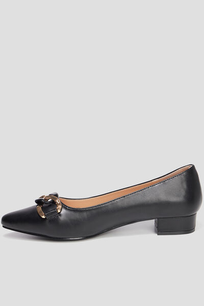 Ballerines détails chaînes bouts pointus noir femme