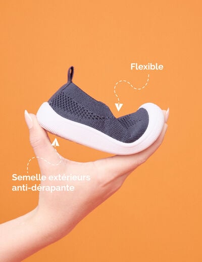 Baskets bout renforc&eacute; &agrave; semelle souple bleu marine b&eacute;b&eacute; gar&ccedil;on