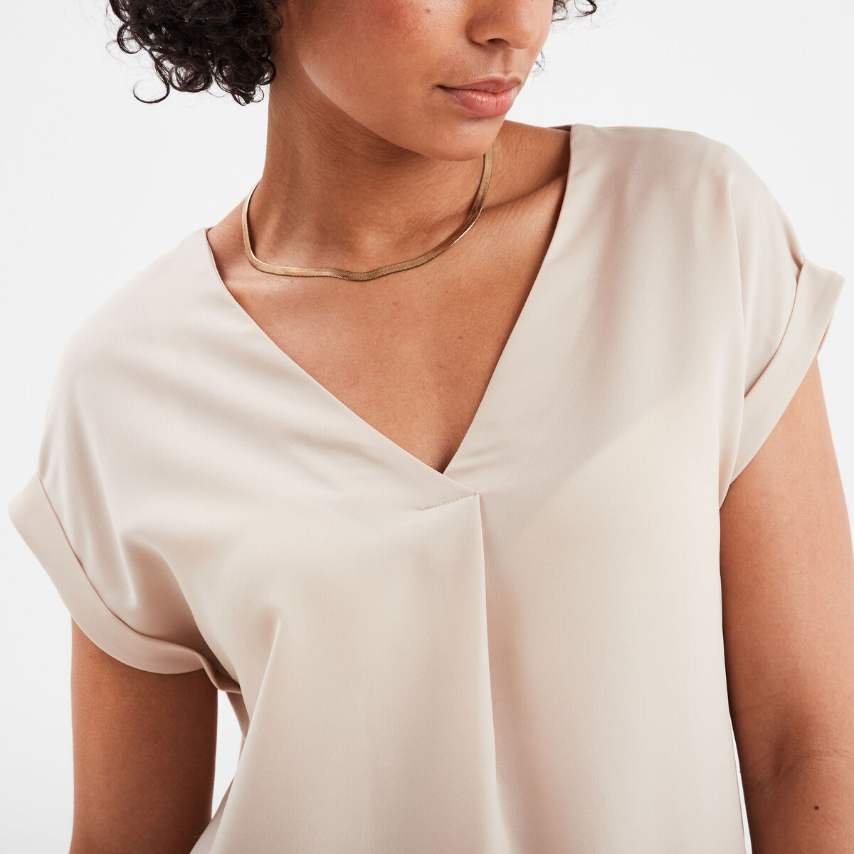 T-shirt col en V manches courtes beige femme
