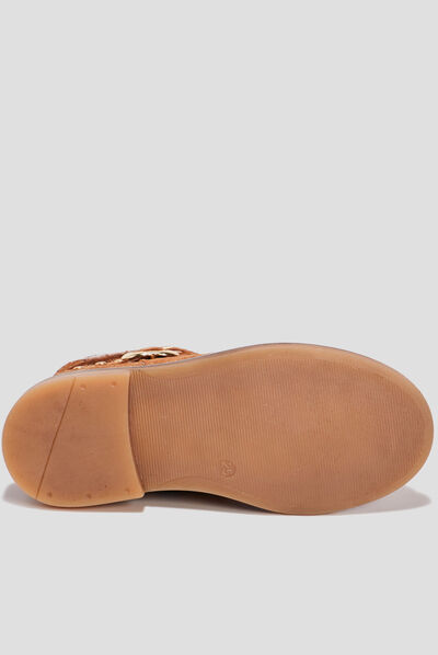 Bottines avec clous en cuir camel fille